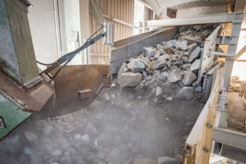 Vibrationsförderrinne mit Granit